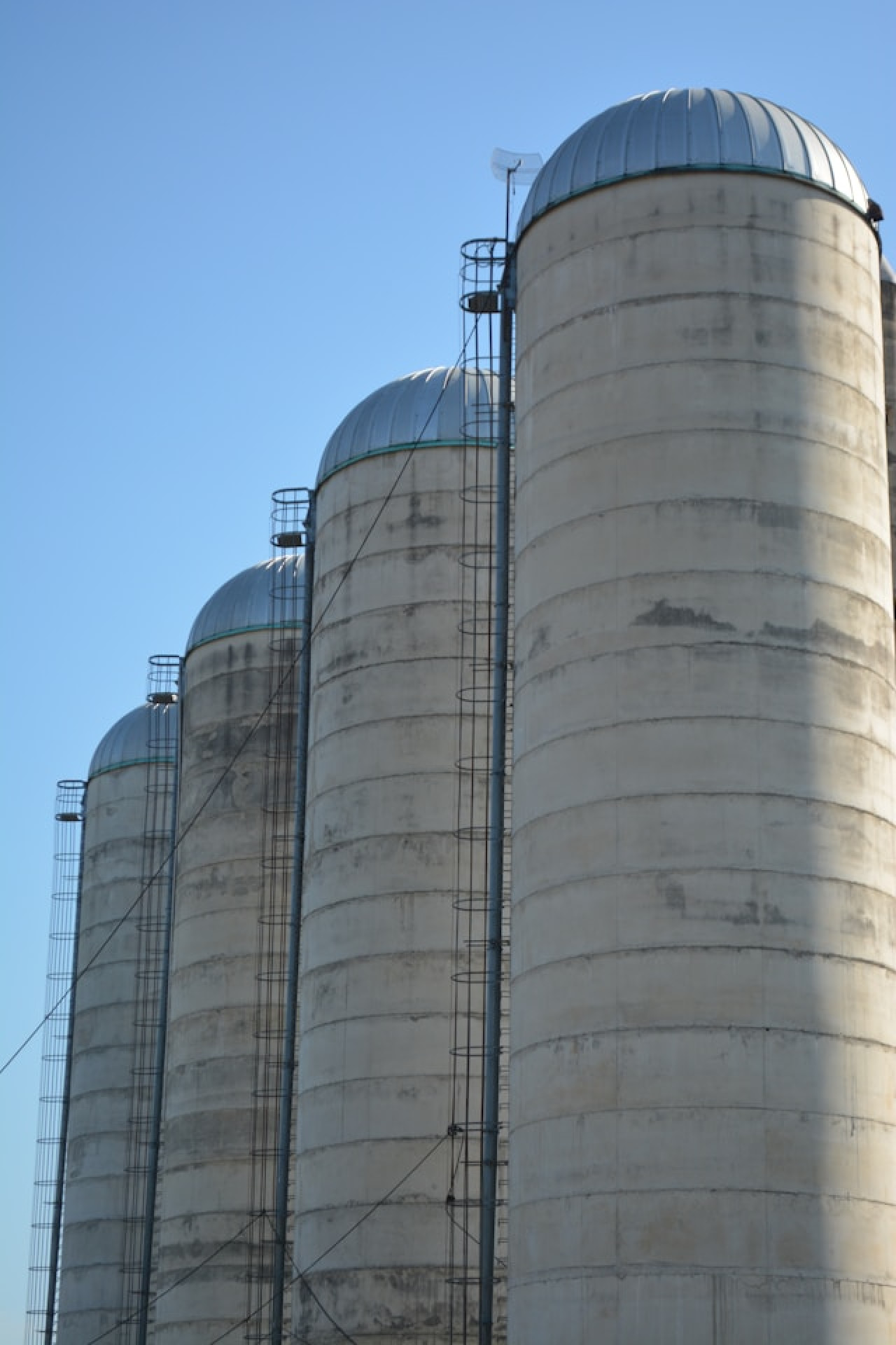 4-storage-tanks.jpg